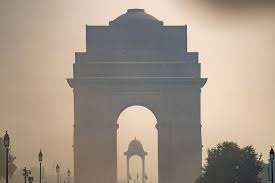 delhi-winter-india-gate Supreme Court to Delhi on artificial rain proposal : "Go seek permission"